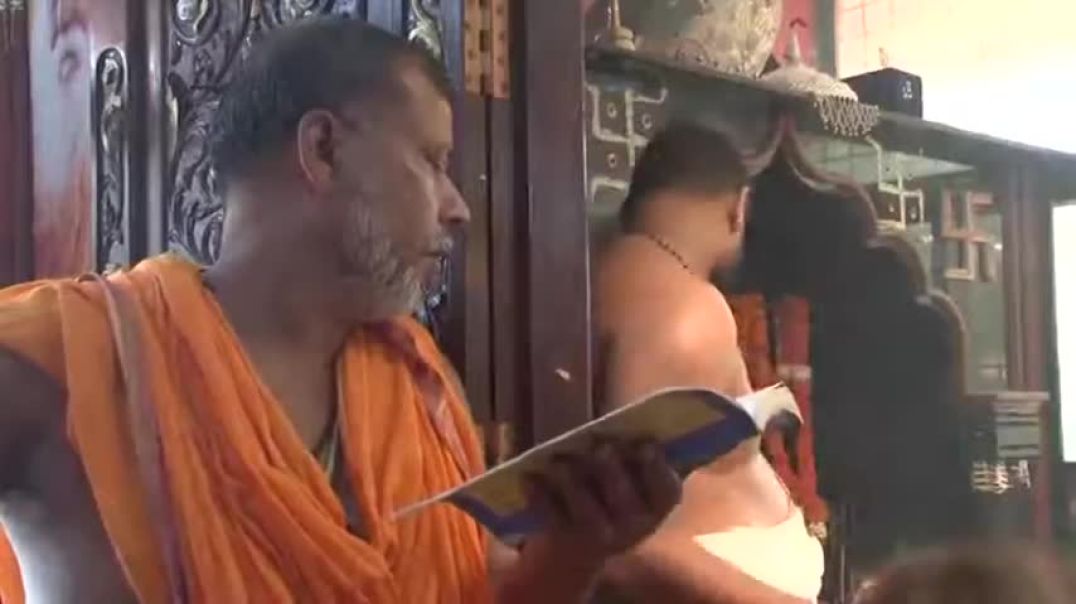 ⁣Aarti Maha Rudra Abhishek Pooja | Shiv Aarti, Mahamandaleshwar Swami Kailashanand Brahamchari ji